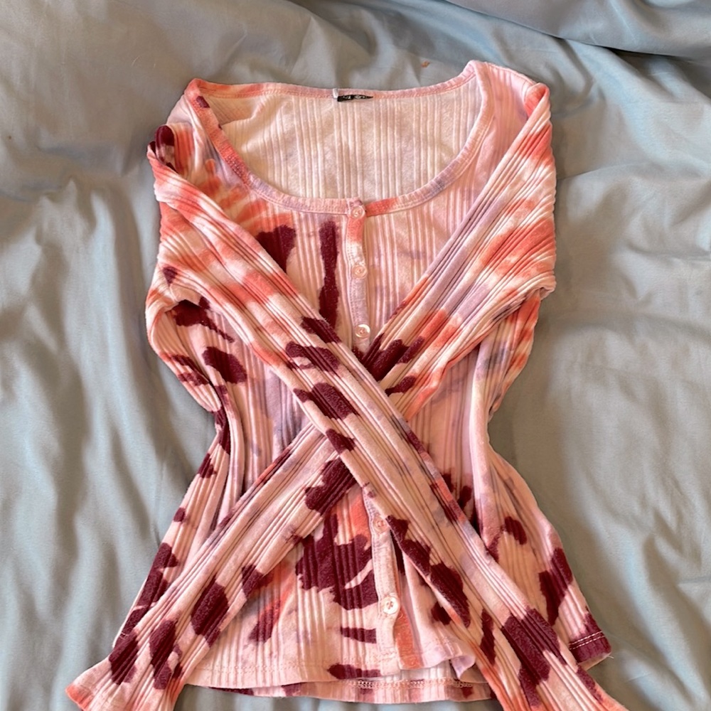Cute ribbed long sleeves shirt
